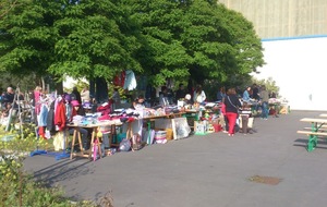 Vide-greniers (Complet)